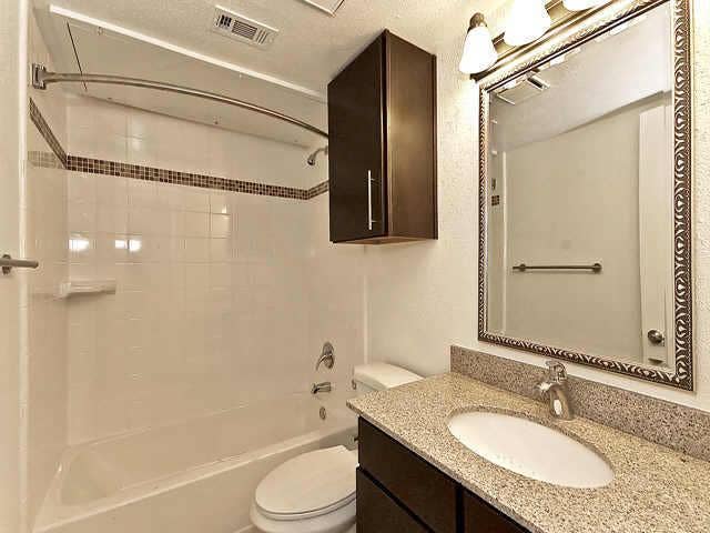 5919 Birchbrook Drive, #125, Dallas, TX 75206 5919 Birchbrook Drive, #125, Dallas, TX 75206
