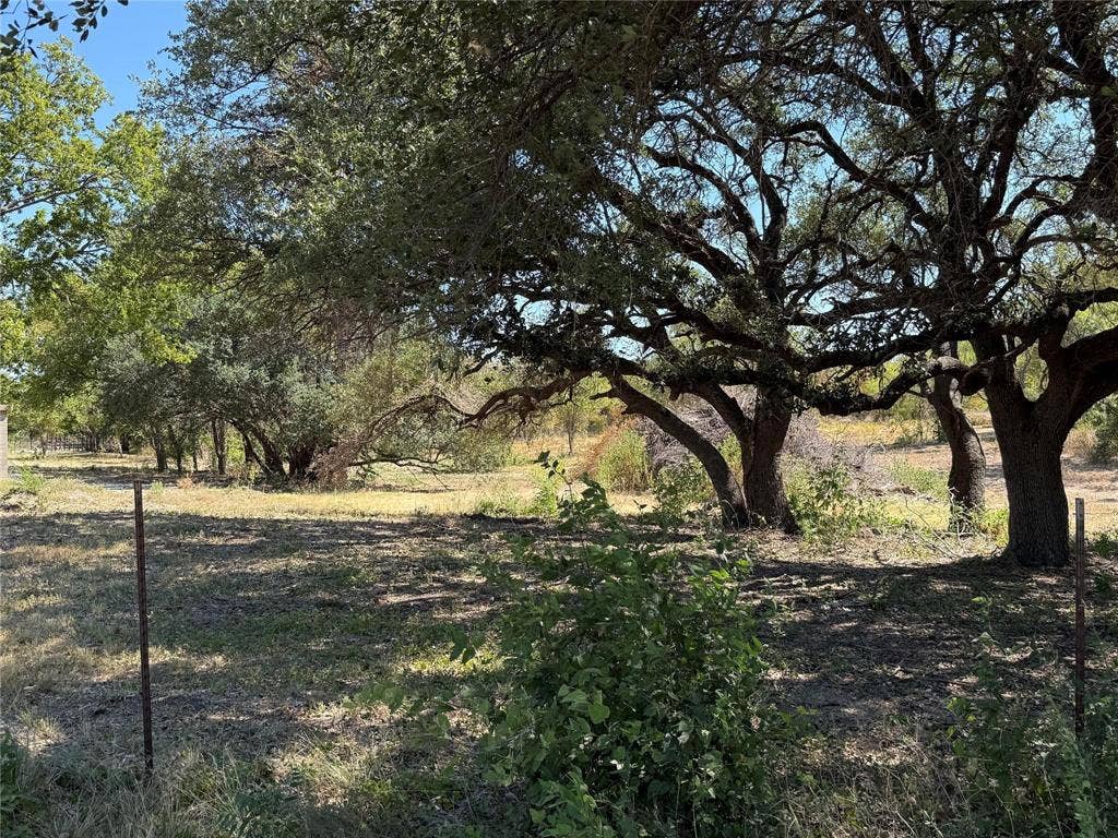 803 Billings Road, Tolar, TX 76476 803 Billings Road, Tolar, TX 76476