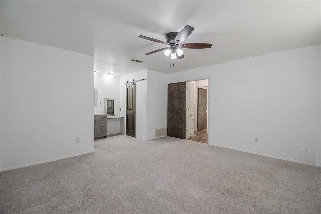 286 Larry Drive, Dallas, TX 75137 286 Larry Drive, Dallas, TX 75137