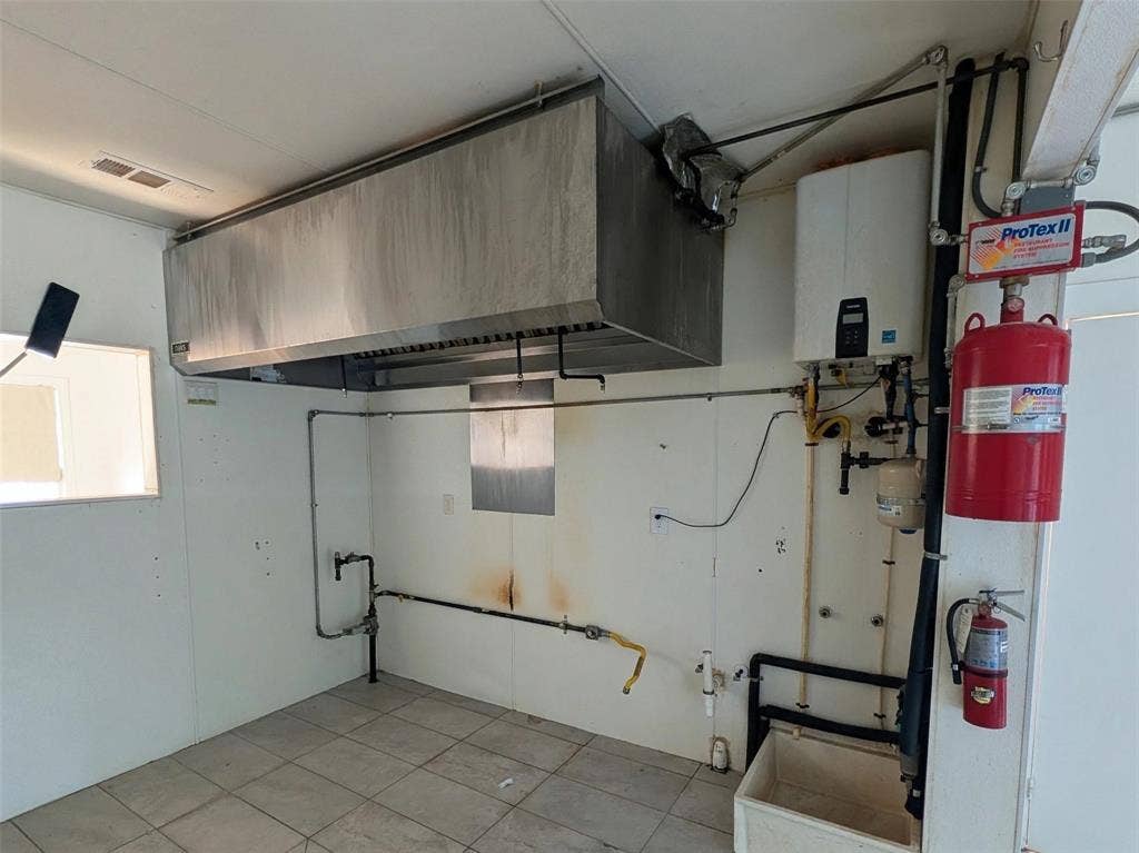 406 W Belt Line Road, Cedar Hill, TX 75104