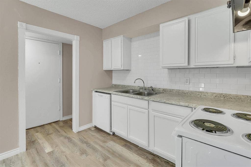 2434 Weatherby Drive, Mesquite, TX 75181