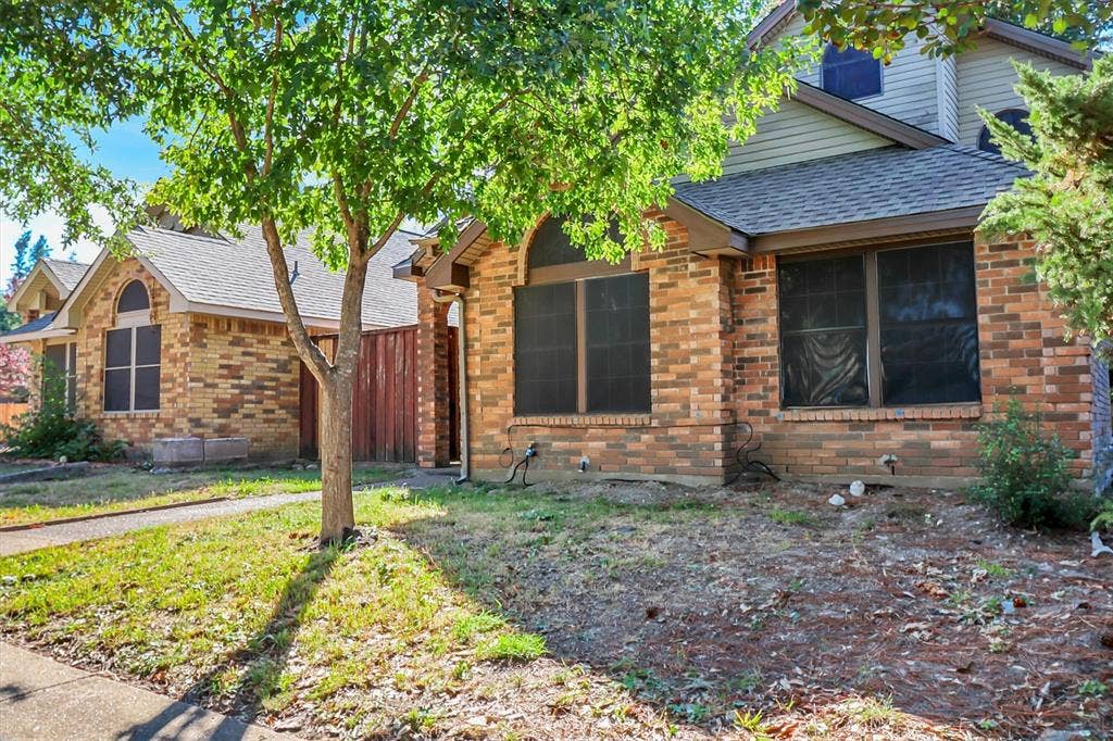 2434 Weatherby Drive, Mesquite, TX 75181