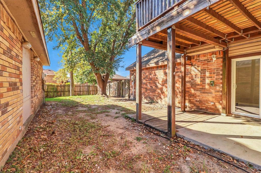 2434 Weatherby Drive, Mesquite, TX 75181