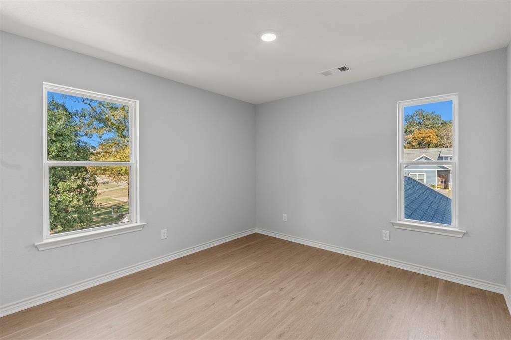 314 Oak Creek Drive, Tool, TX 75143