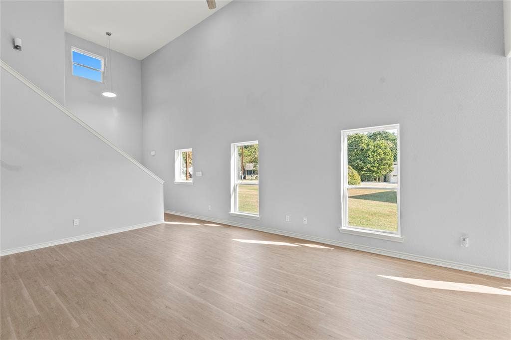 314 Oak Creek Drive, Tool, TX 75143