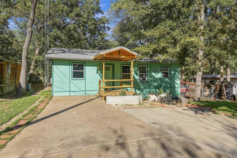 Property photo for 375 Sherman Drive, Pottsboro, TX