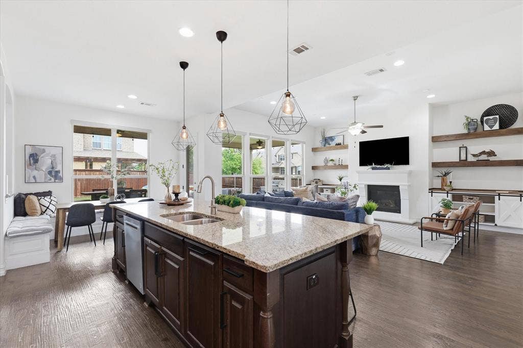 11192 Progreso Street, Frisco, TX 75035 11192 Progreso Street, Frisco, TX 75035