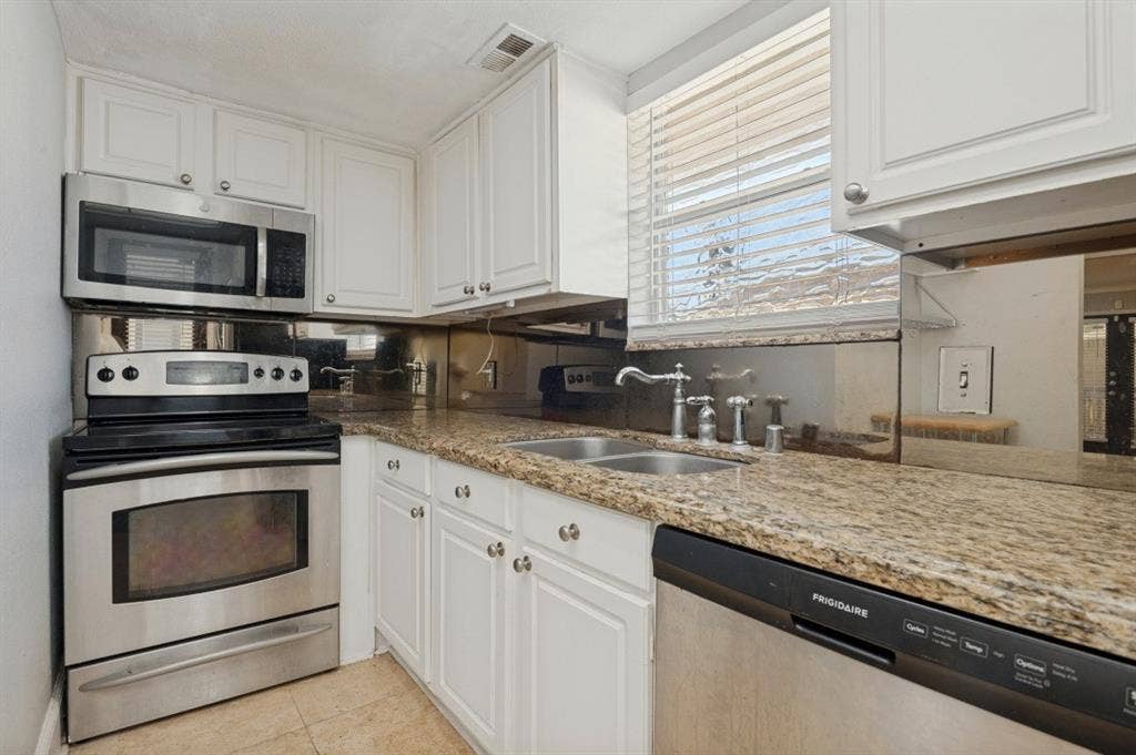 10213 Regal Oaks Drive, #216, Dallas, TX 75230 10213 Regal Oaks Drive, #216, Dallas, TX 75230