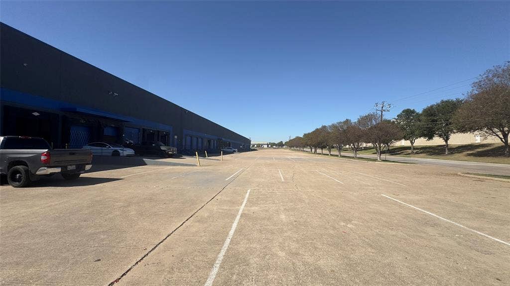 5050 Investment Drive, Dallas, TX 75236 5050 Investment Drive, Dallas, TX 75236