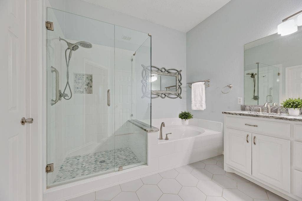 6310 Nueces Bay Drive, Rowlett, TX 75089 6310 Nueces Bay Drive, Rowlett, TX 75089