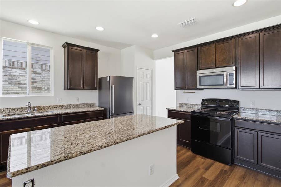 Property photo for 1716 Gayla Creek Drive, Little Elm, TX