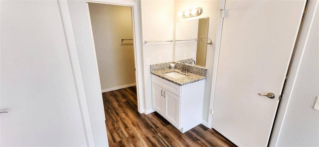 4402 Tophill Lane, Irving, TX 75038 4402 Tophill Lane, Irving, TX 75038