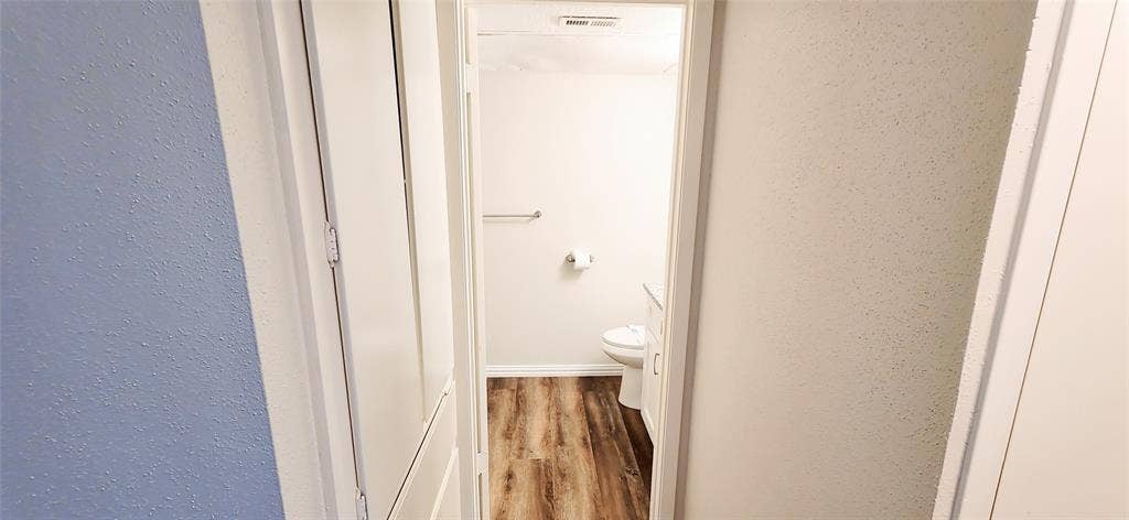 4402 Tophill Lane, Irving, TX 75038 4402 Tophill Lane, Irving, TX 75038
