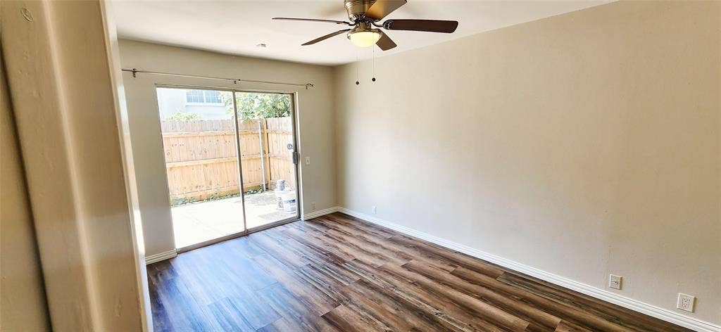 4402 Tophill Lane, Irving, TX 75038 4402 Tophill Lane, Irving, TX 75038