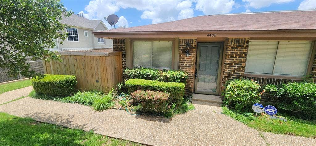 4402 Tophill Lane, Irving, TX 75038 4402 Tophill Lane, Irving, TX 75038