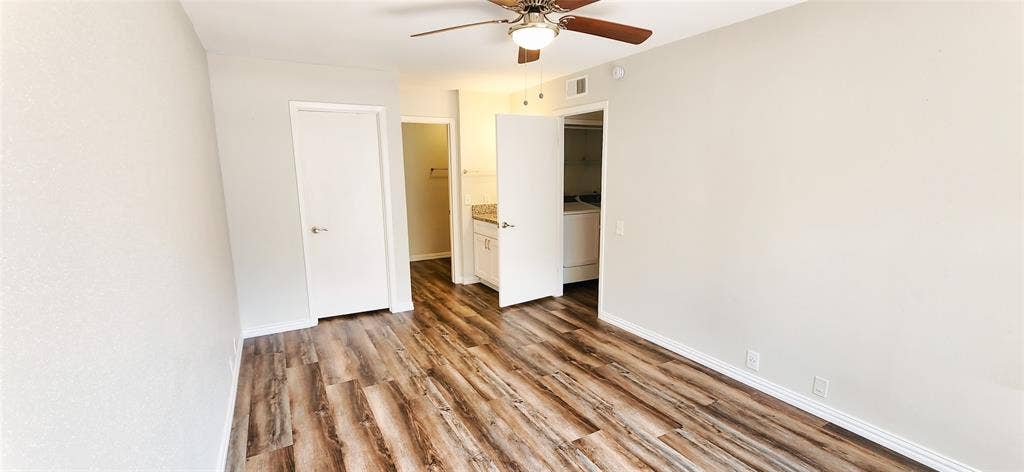 4402 Tophill Lane, Irving, TX 75038 4402 Tophill Lane, Irving, TX 75038