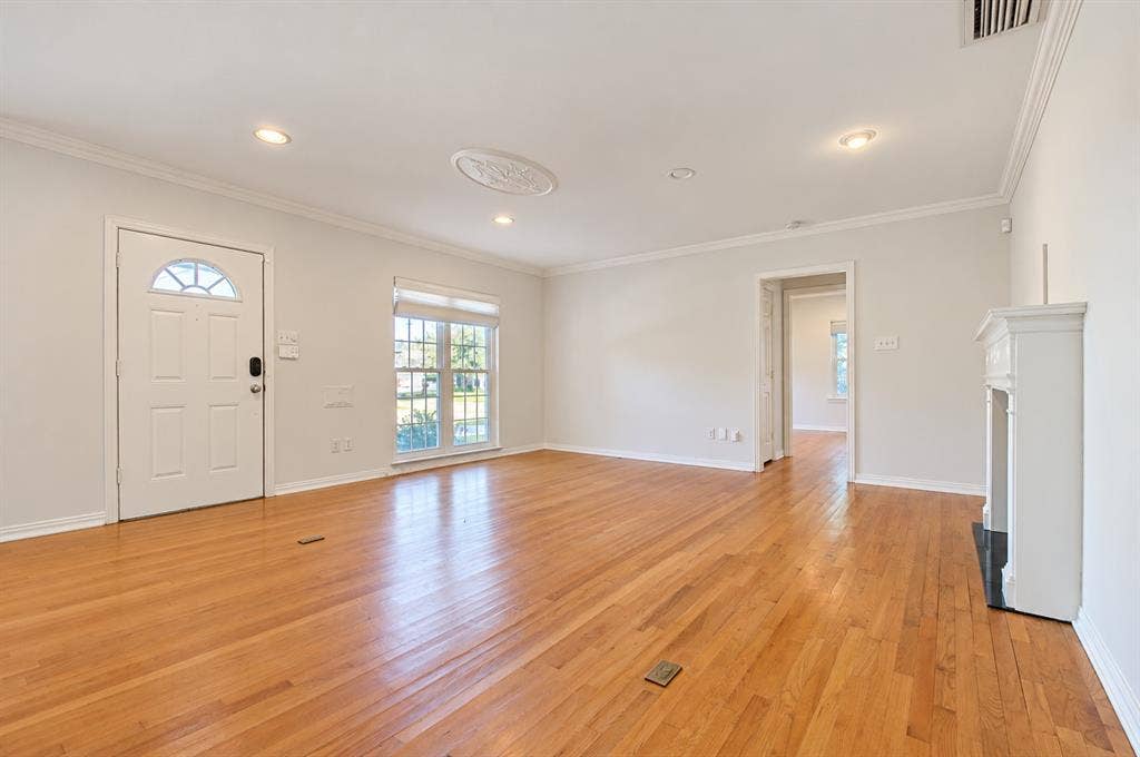 6050 Ellsworth Avenue, Dallas, TX 75206 6050 Ellsworth Avenue, Dallas, TX 75206