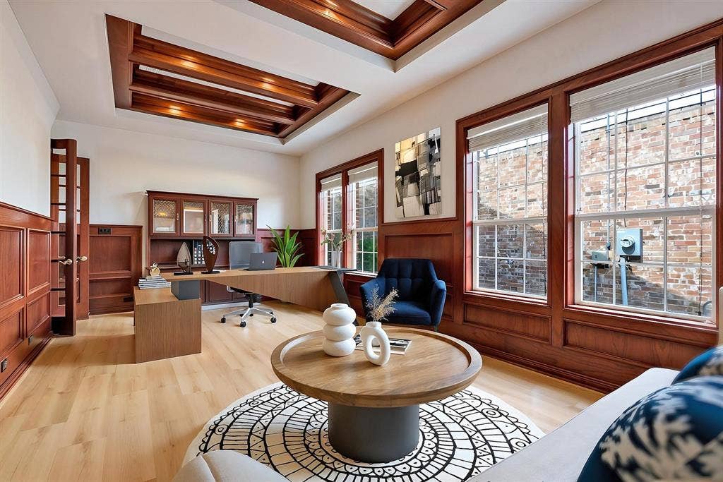 10910 Nevis Lane, Dallas, TX 75218 *VIRTUALLY STAGED*