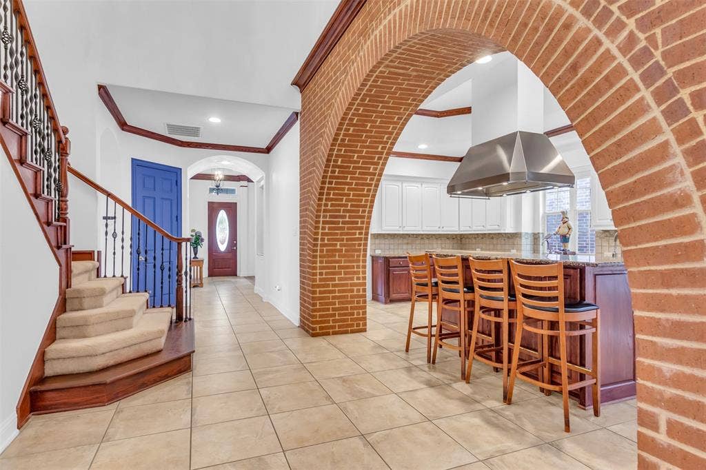 10910 Nevis Lane, Dallas, TX 75218 10910 Nevis Lane, Dallas, TX 75218