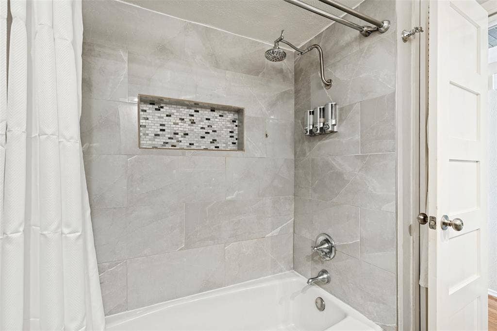 3008 Mahanna Springs Drive, #A, Dallas, TX 75235 3008 Mahanna Springs Drive, #A, Dallas, TX 75235