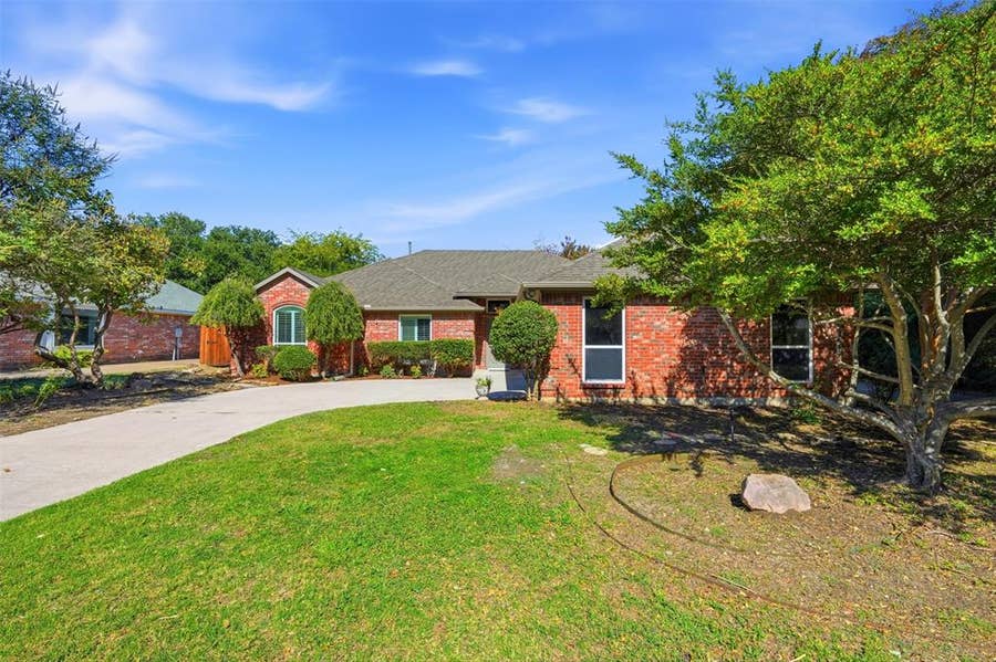 Property photo for 2418 Riverview Drive, McKinney, TX