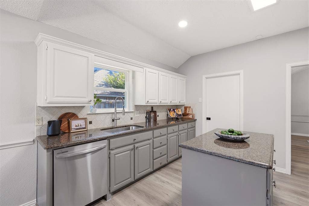 2418 Riverview Drive, McKinney, TX 75071