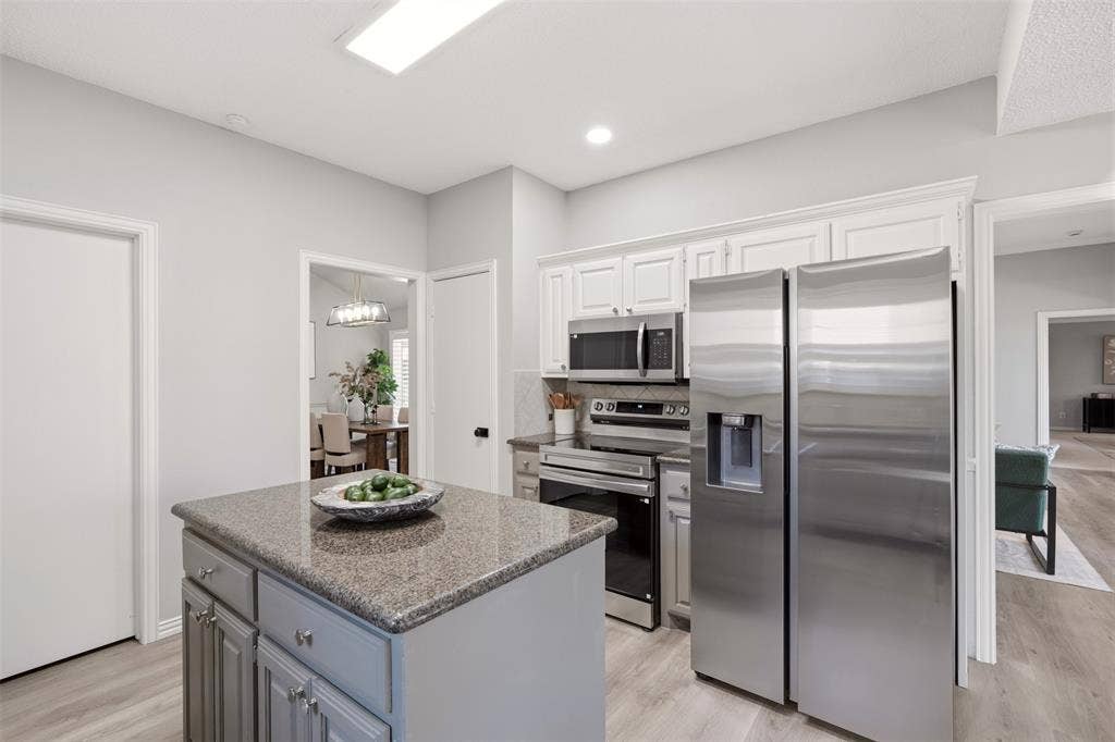 2418 Riverview Drive, McKinney, TX 75071