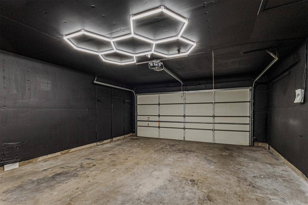 3745 Blue Trace Lane, Farmers Branch, TX 75244 3745 Blue Trace Lane, Farmers Branch, TX 75244