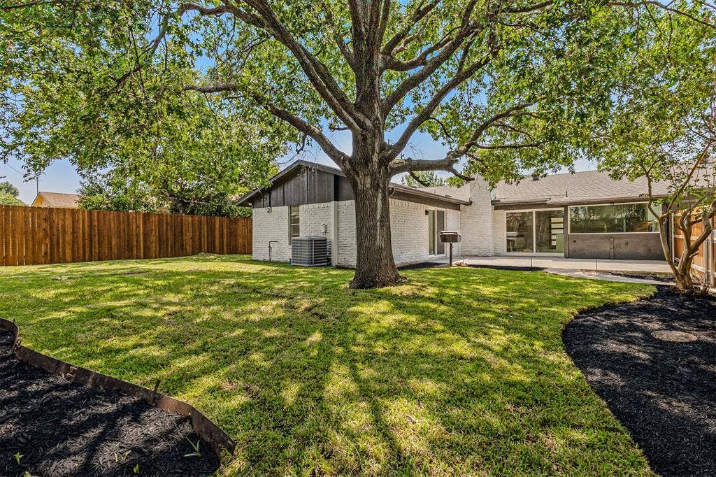 3745 Blue Trace Lane, Farmers Branch, TX 75244 3745 Blue Trace Lane, Farmers Branch, TX 75244