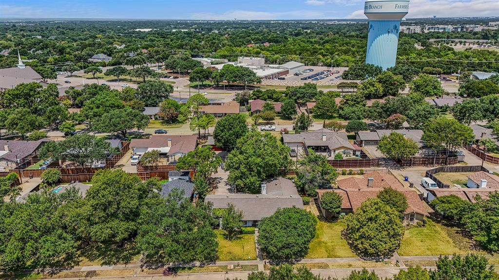 3745 Blue Trace Lane, Farmers Branch, TX 75244 3745 Blue Trace Lane, Farmers Branch, TX 75244