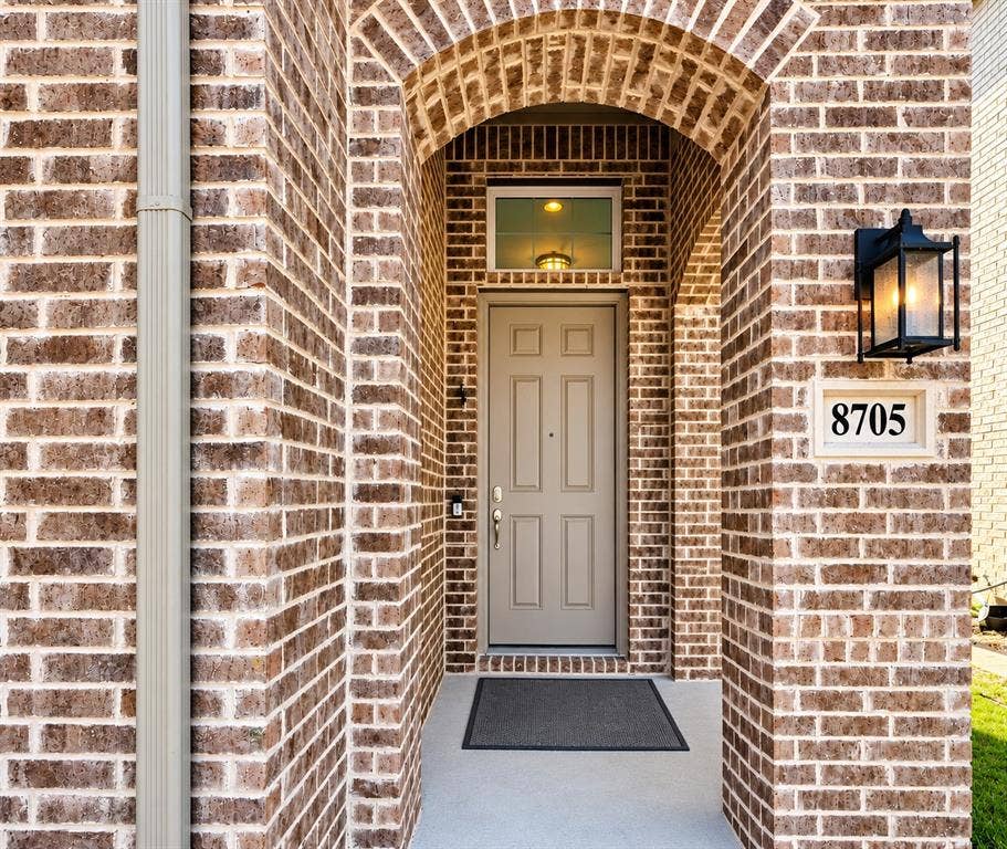 8705 Bethpage Drive, McKinney, TX 75070 8705 Bethpage Drive, McKinney, TX 75070