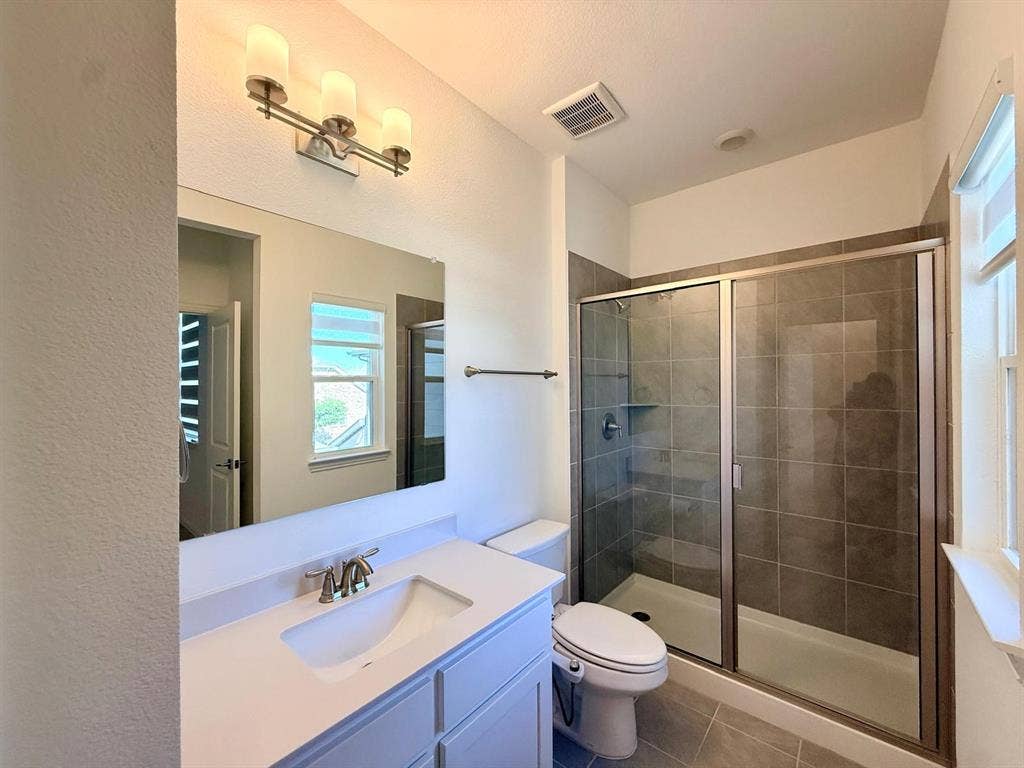 8705 Bethpage Drive, McKinney, TX 75070 8705 Bethpage Drive, McKinney, TX 75070