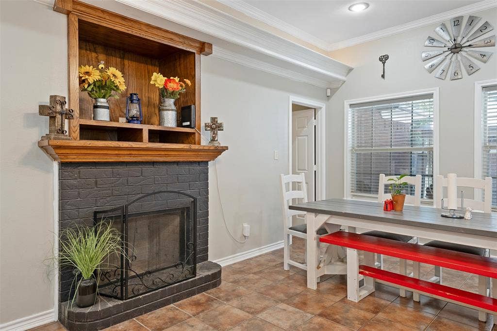 405 Husky Drive, Lindale, TX 75771 405 Husky Drive, Lindale, TX 75771