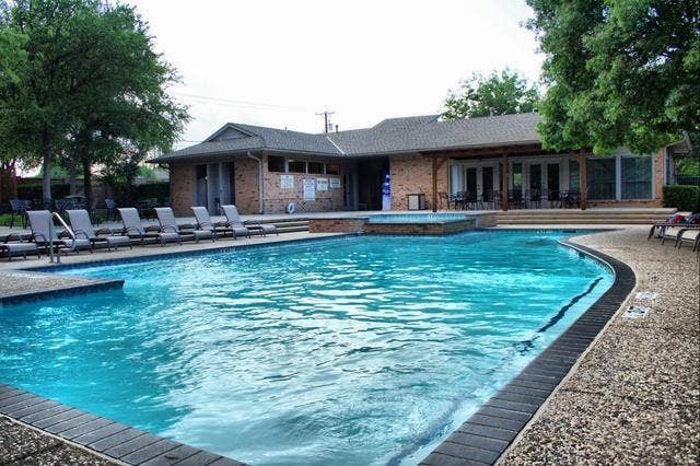 2104 Gent Drive, Plano, TX 75025 2104 Gent Drive, Plano, TX 75025