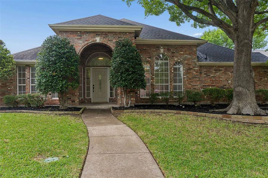 Property photo for 2104 Gent Drive, Plano, TX
