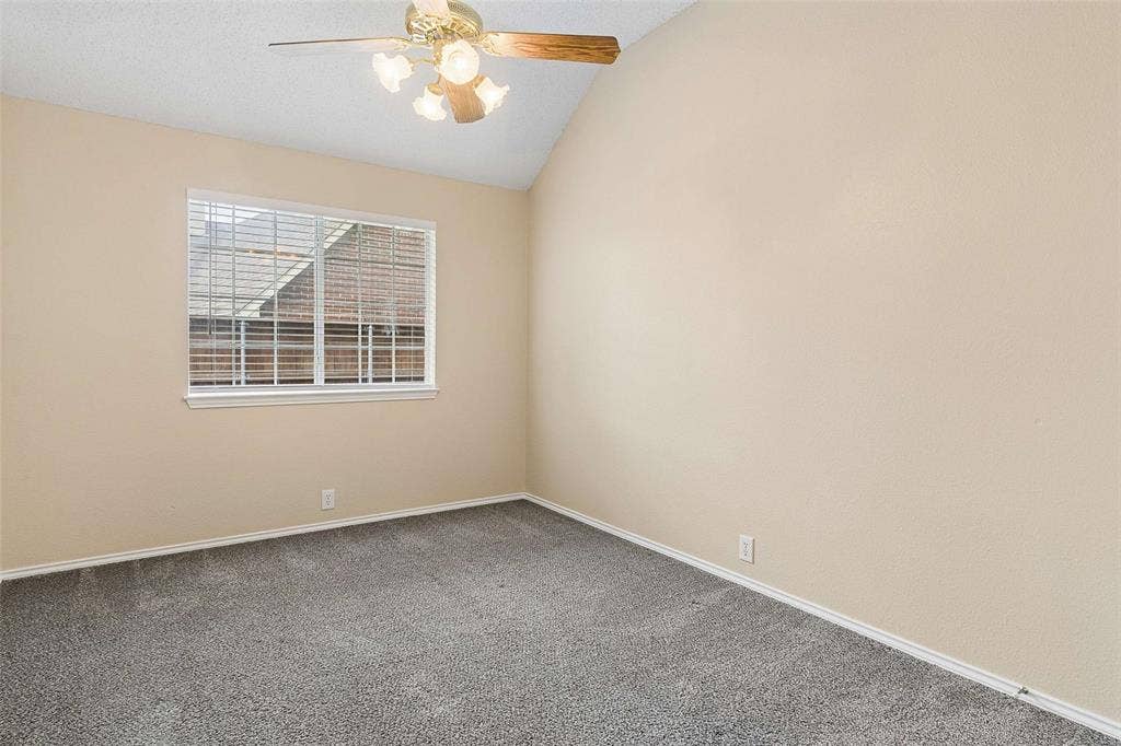 2104 Gent Drive, Plano, TX 75025 2104 Gent Drive, Plano, TX 75025