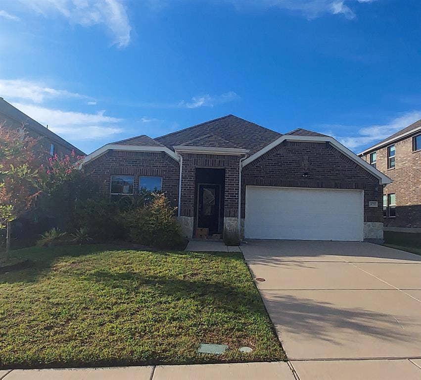 Property photo for 479 Fox Ridge Drive, Princeton, TX