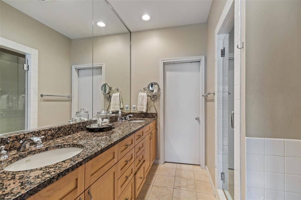 4310 Buena Vista Street, #24, Dallas, TX 75205