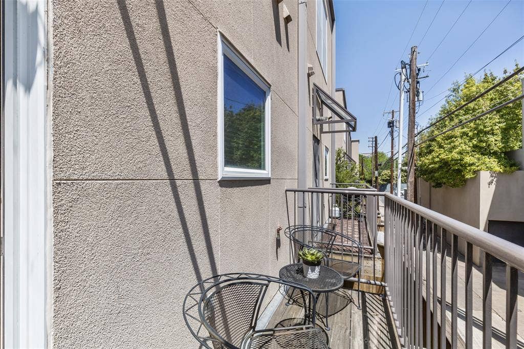 4310 Buena Vista Street, #24, Dallas, TX 75205