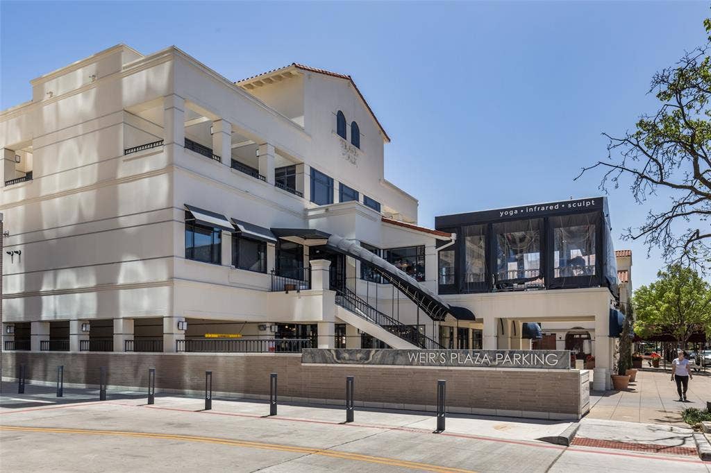 4310 Buena Vista Street, #24, Dallas, TX 75205