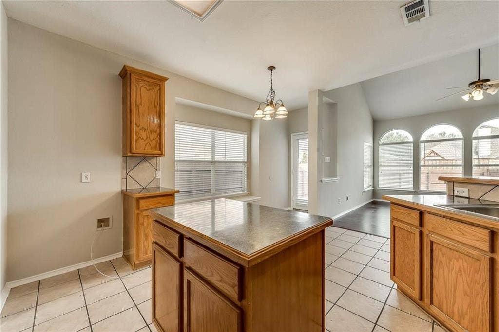 409 Knoll Park Court, McKinney, TX 75072 409 Knoll Park Court, McKinney, TX 75072