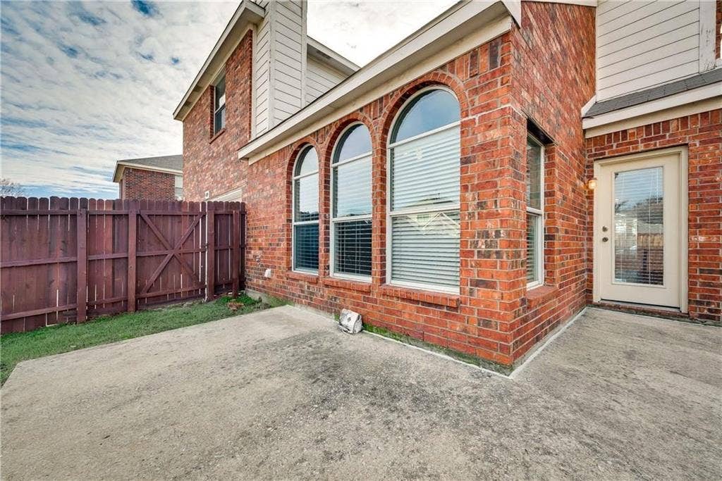 409 Knoll Park Court, McKinney, TX 75072 409 Knoll Park Court, McKinney, TX 75072