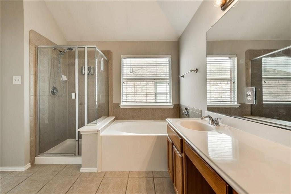 409 Knoll Park Court, McKinney, TX 75072 409 Knoll Park Court, McKinney, TX 75072