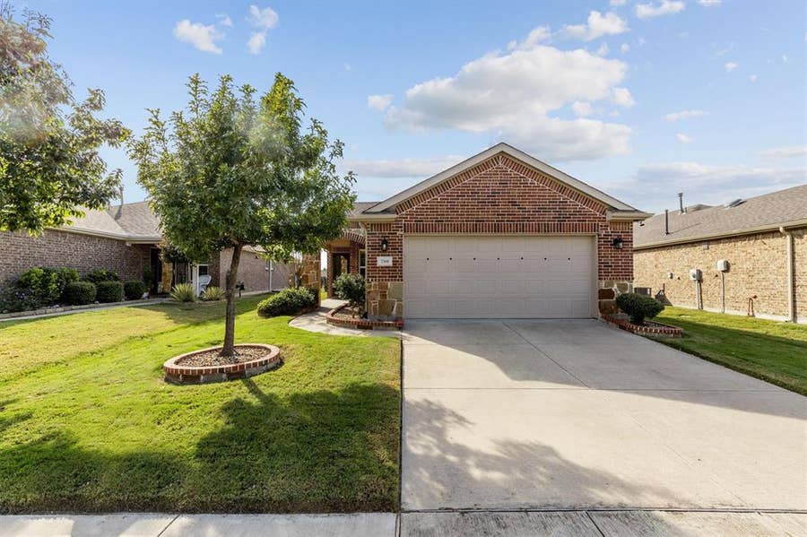 Property photo for 7769 Gulf Walk Road, Frisco, TX