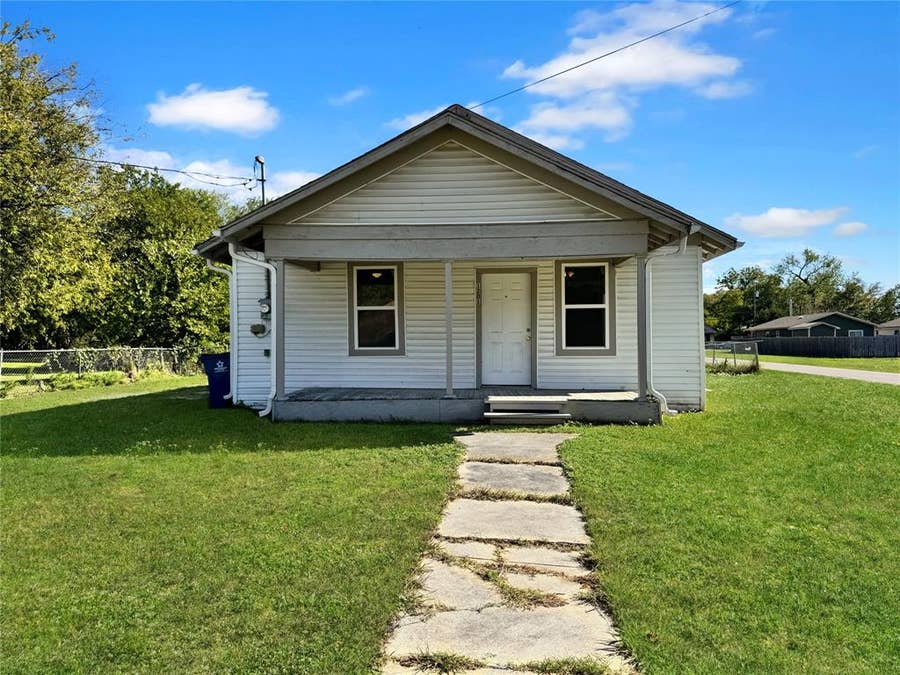 Property photo for 1201 E 3rd Avenue, Corsicana, TX