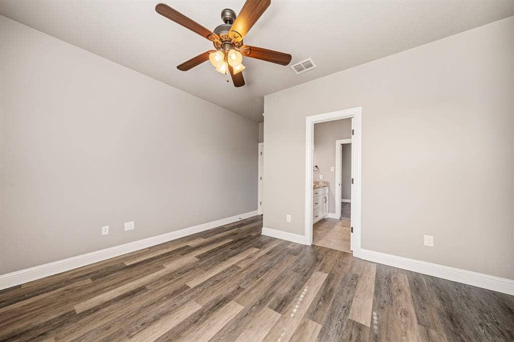 616 Hunton Lane, Robinson, TX 76706