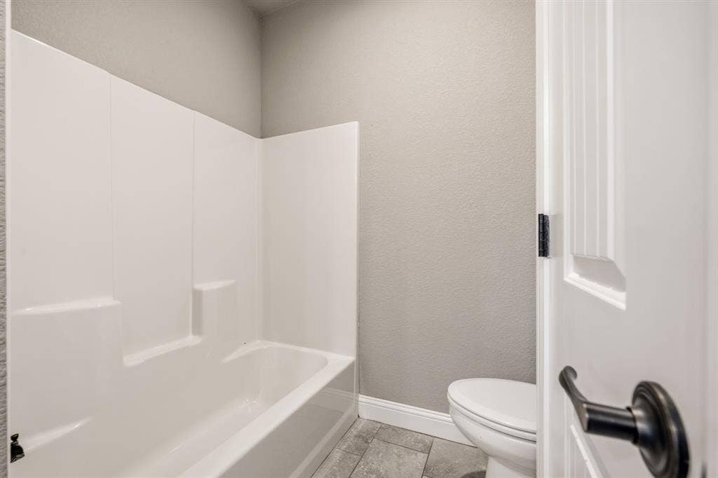 616 Hunton Lane, Robinson, TX 76706