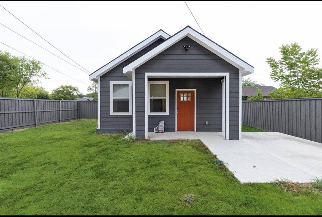 1606 W 12th Street, Dallas, TX 75208 1606 W 12th Street, Dallas, TX 75208