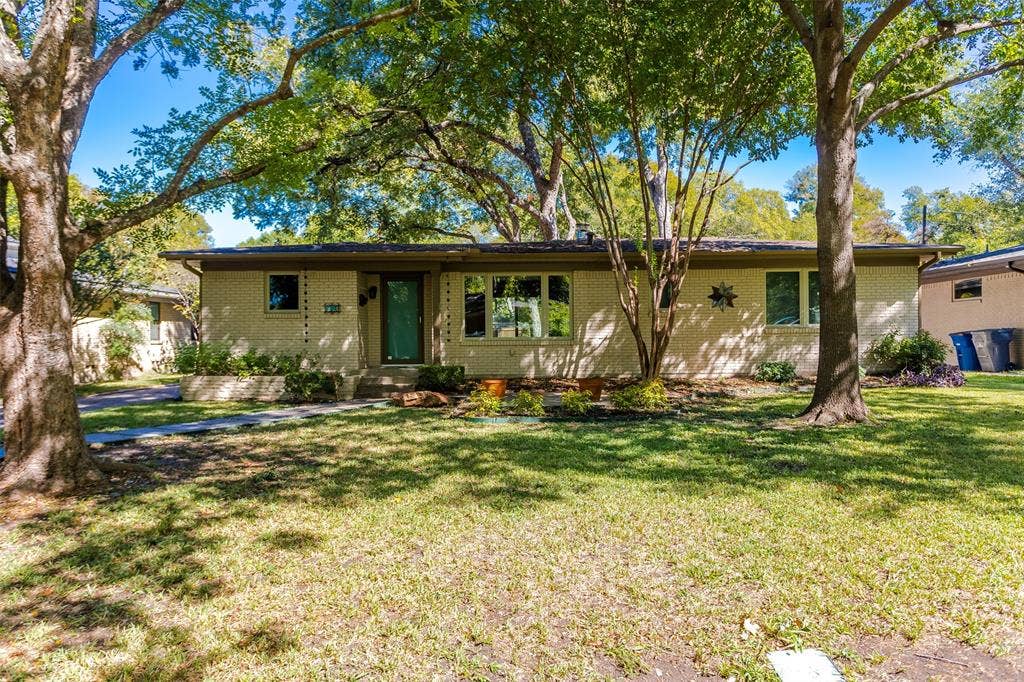 924 Sylvania Drive, Dallas, TX 75218