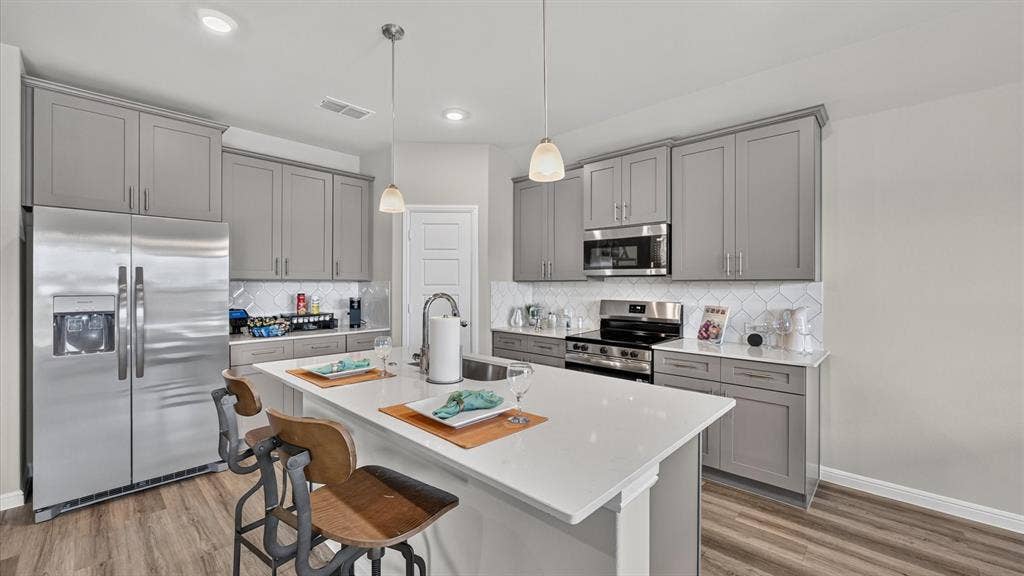 1500 SHELDON Drive, DeSoto, TX 75115 1500 SHELDON Drive, DeSoto, TX 75115